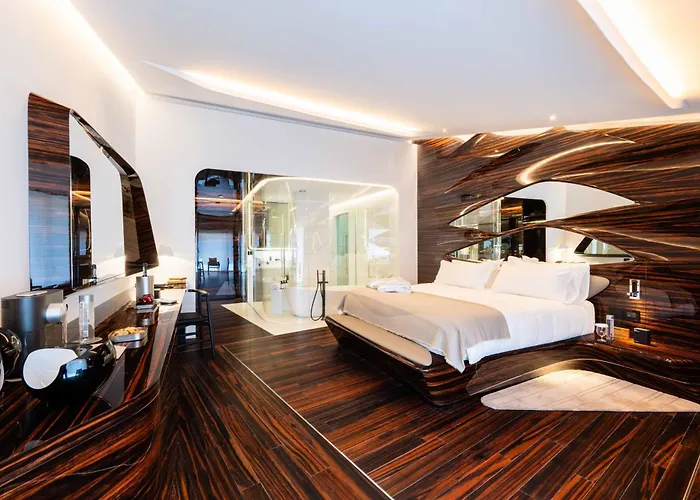 Romeo Otel Roma