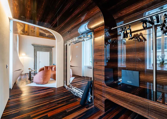 Hotel Romeo 5*